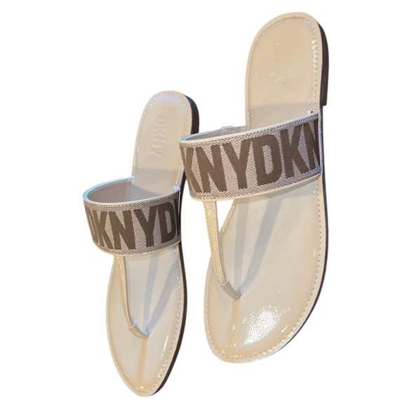 DKNY Logo Thong Sandals Womens Size 11 Nude Patent Slip On Flat Summer - Picture 4 of 11